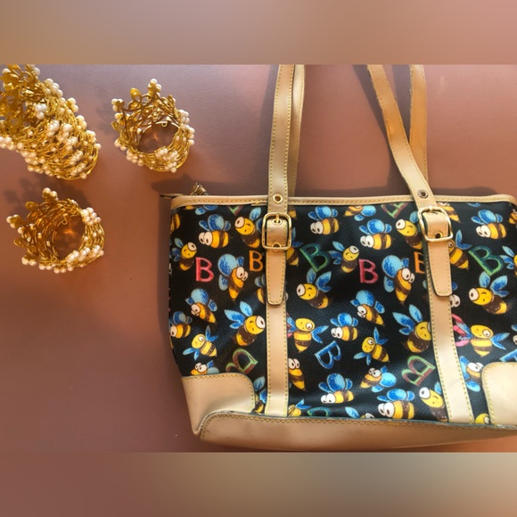 Dooney and Bourke Bumblebee bag! - Picture 2 of 16